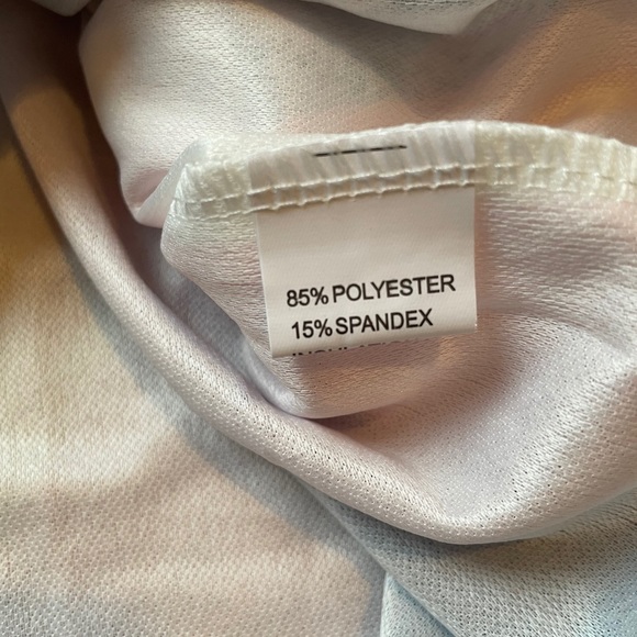 NWOT. Super cute dress! Size small. - Picture 4 of 5